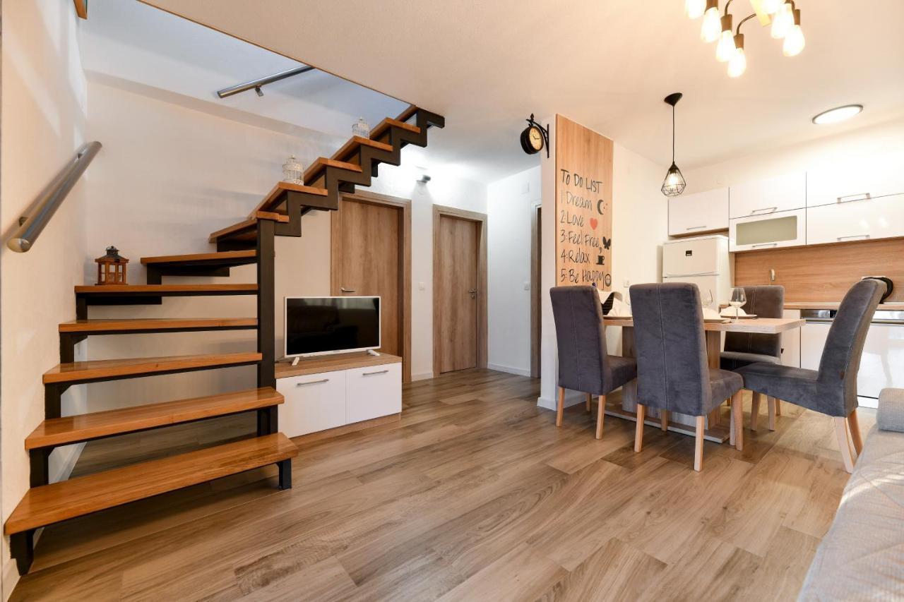 Zen Promona Villa Puljane Eksteriør billede